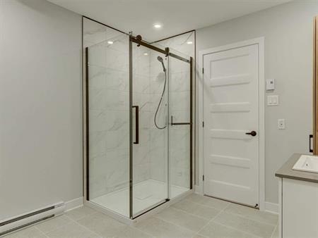 2 CH - 1 SDB - Granby - $1,600 /mo