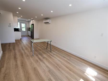 5 1/2 - Laval (Duvernay) - 2 150 $/mois