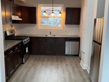 1 Bedroom - 4201 Boulevard Decarie, Montréal