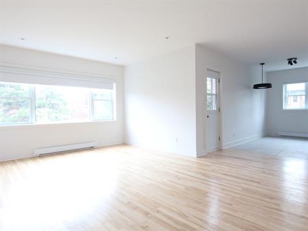 Appartement De 1 Chambre Et 1 Salle De B