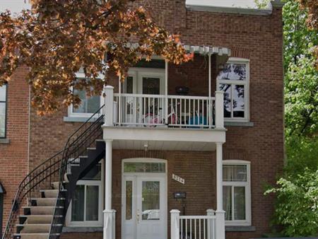 5 ½ 1000pi.ca. @ 3min Du Métro Jarry