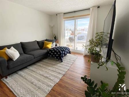 2 CH - 1 SDB - Québec - $1,200 /mo