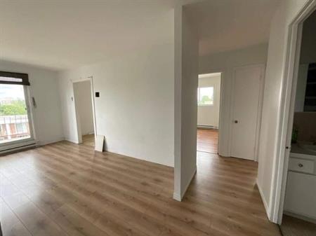 2 CH - 1 SDB - Lévis - $1,150 /mo