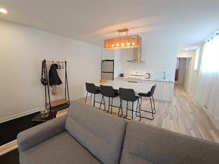 A LOUER 3 1/2 rénové et TOUT-INCLUS + cour / 1er juillet