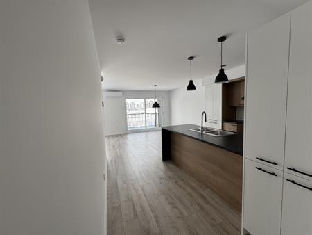 5 1/2 à Louer - 1er Juillet 2026