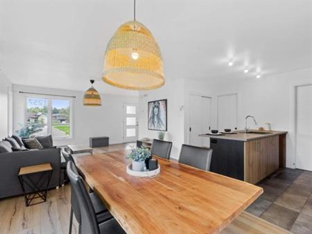 3 CH - 1 SDB - Bécancour - $2,025 /mo