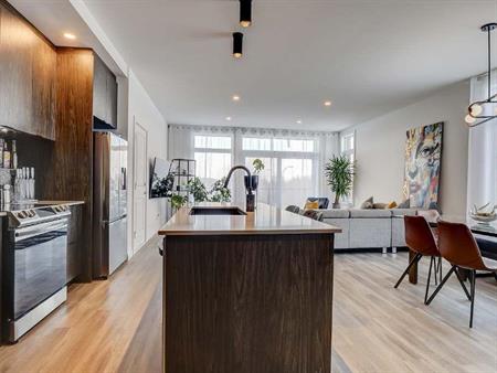 Appartement 5 ½ PLUS style condo sur 2 étages – 1 534 pi² | Boulevard René Lévesque, Sherbrooke