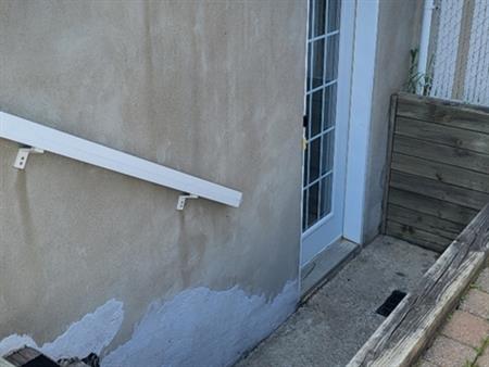 Bachelor 3 1/2 Laval St Francois