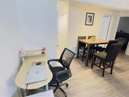 Immeuble - 38 Croissant Downs Appartement 4 1/2 à Louer – Sherbrooke (Lennoxville)