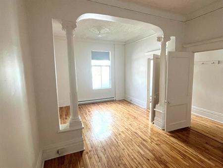 4.5 Deux Doubles Plus Coin Repos- JUIN