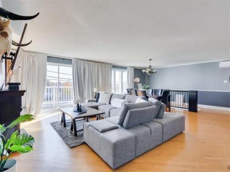 Magnifique Appartement 4 1/2 à Louer