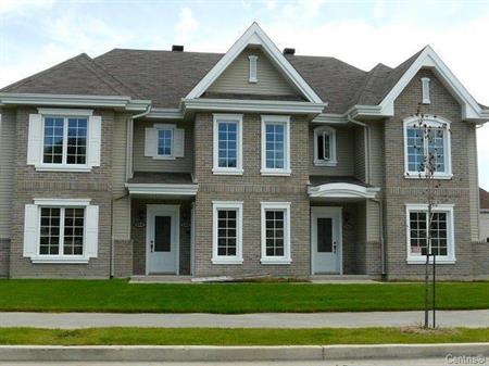 Mascouche Beau 4 1/2 Au Rez-de Chaussée