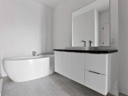 2 CH - 1 SDB - Gatineau - $2,100 /mo