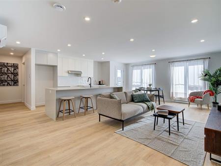 2 CH - 1 SDB - Huntingdon - $1,250 /mo