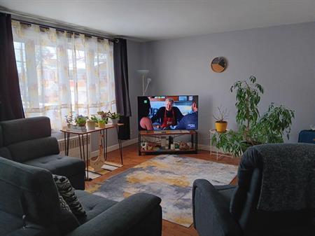 Logement 5 1/2 NON MEUBLÉS Quartier tranquille.