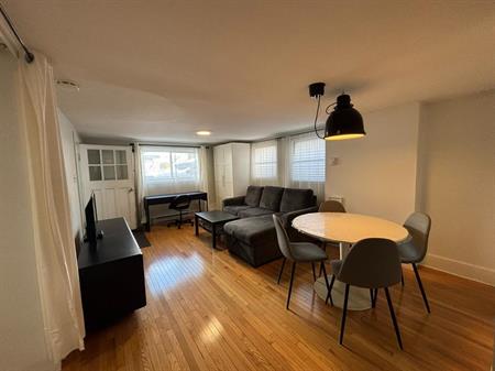 3 1/2 en demi sous-sol près du Bois de Coulonges