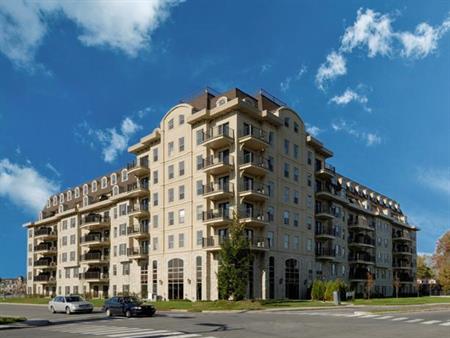 Très grand condo à louer - Disponible 1e juillet 2026