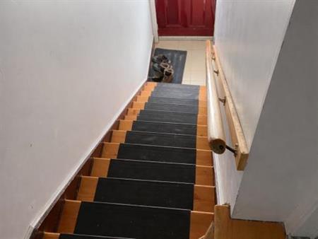 3 ch. + bureau | Plateau Mont-Royal | 7 min métro | Dispo mi-mai