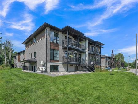 1513-1 - 1513 Boulevard Saint-René Est, Gatineau