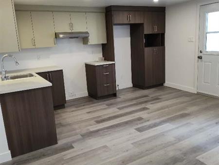 4 1/2 neuf à warwick