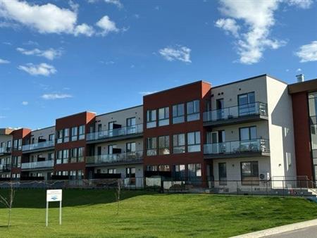 Condo 4 1/2 à louer