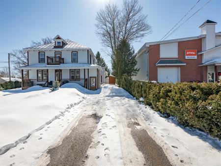 Grand & Luxueux Appart. Proche De Tout!