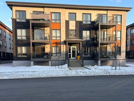 Beau et grand 3 1/2 pour 1 juillet 2026