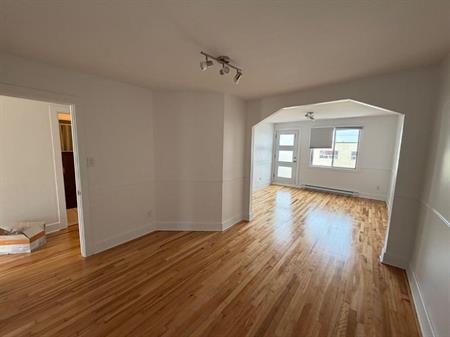 4.5 Beau Haut Duplex Villeray Saint Michel