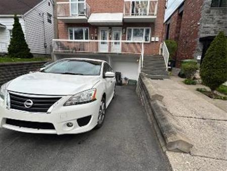 REM Bois-Franc 3.5 à louer