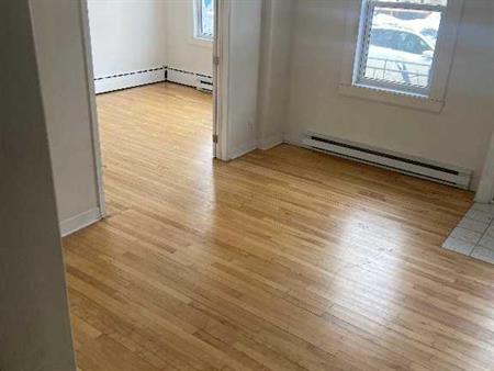 Cession de bail à Limoilou 4 1/2 - 1370$