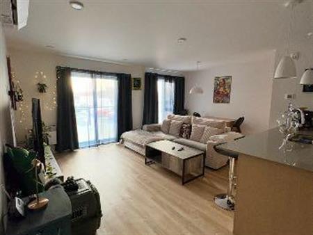 Logement 3 1/2, inclus 5 éléctros+internet