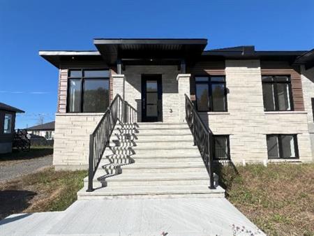 Grand 4 ½ neuf à Lachute construit en 2025