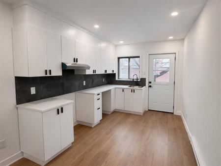 5½ entièrement rénové – 1er avril