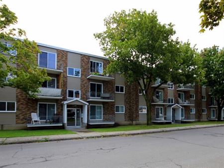 JUIN, 2 1/2, SECTEUR TRANQUILLE