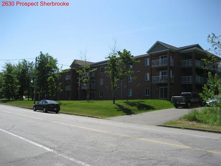 4 1/2 à Louer Sherbrooke