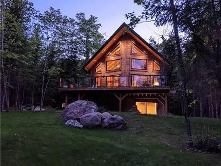 La Renardière - Lakefront cottage on Gagnon Lake