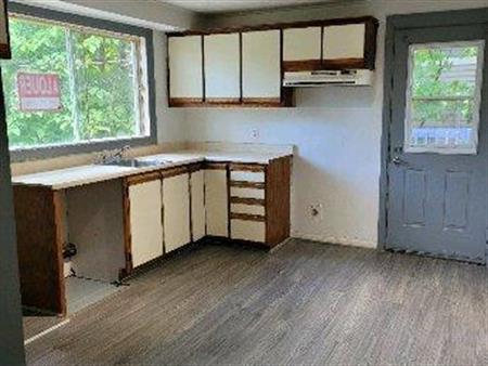 Deux-Montagnes-5 1/2 haut de duplex