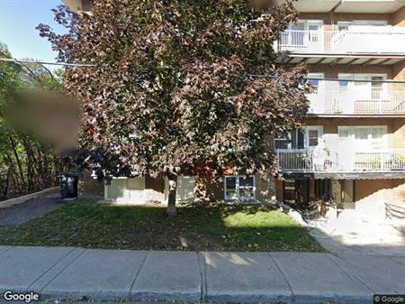 2 CH - 1 SDB - Montréal - $1,745 /mo