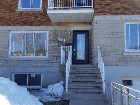 3 1/2 Près du Parc Maisonneuve et HMR