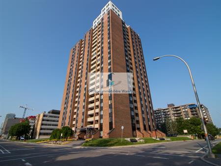 Bel Appartement - 285 Rue Laurier #809