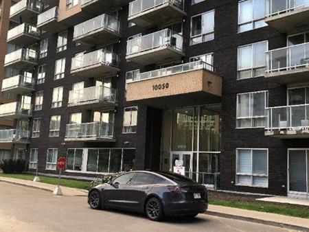 Nouvel construction cono sur 8 etage 10050 Place Acadie