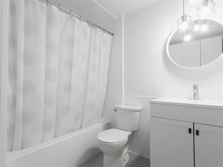 Beau 5 ½ disponible le 1er juillet !