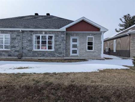 Lavaltrie Maison jumelée 2019 avec garage attaché