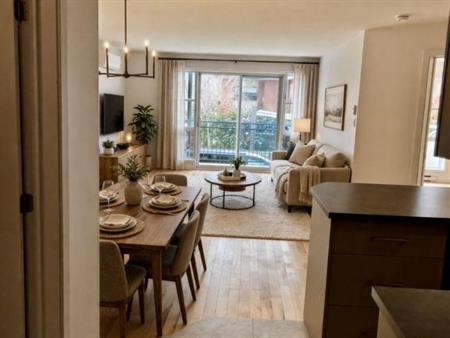 Condo 4 1/2 - stationnement intérieur - Ahuntsic