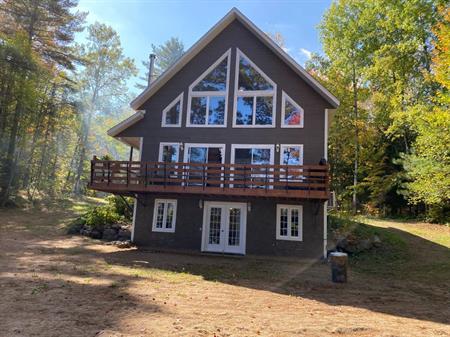 CHALET A LOUER AU LAC MALONE