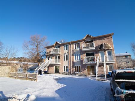 Bel Appartement - 17 Rue Damphousse #3