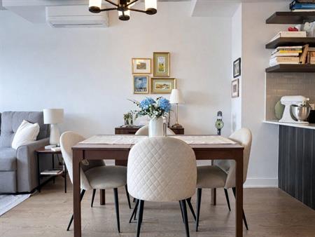 1 mois gratuit – Condo moderne 1 chambre avec stationnement intérieur à Saint-Léonard