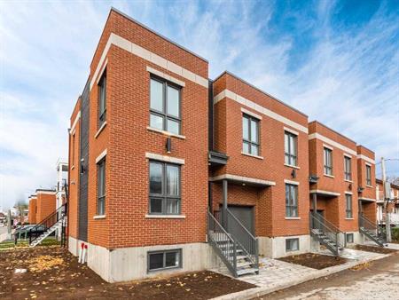 Maison De Ville Moderne Vieux Terrebonne