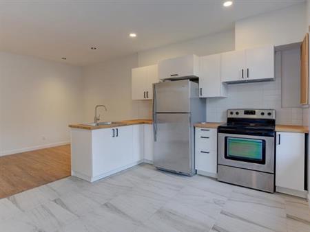 5 1/2 - Montréal (Rosemont) - 2 350 $/mois