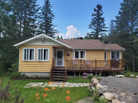 BEAU CHALET À LOUER. BORD DE L’EAU, CHERTSEY. LANAUDIÈRE. CITQ 303469